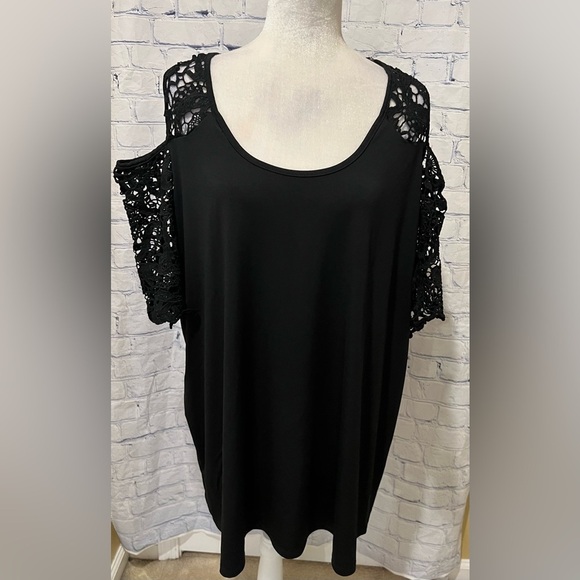 Roaman's Women's Plus Size Cold-Shoulder Lace Fabric Tunic 1X 22/24 - Picture 1 of 7